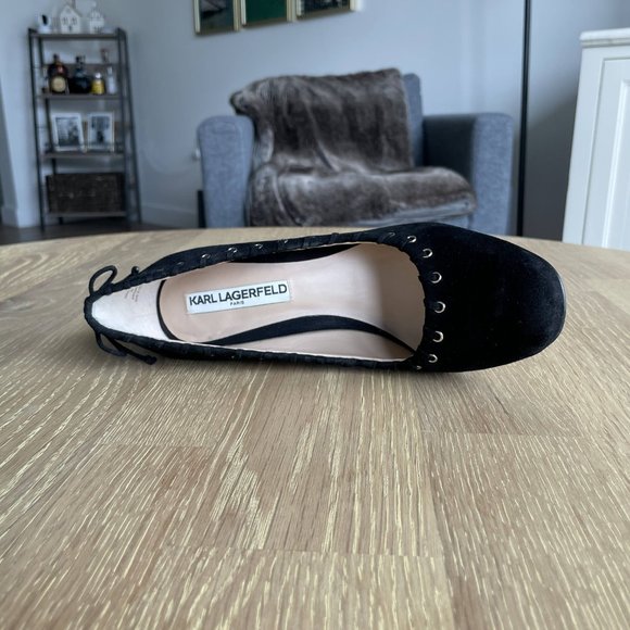 SOLD NWT Karl Lagerfeld Black Suger Suede Stitched Pump - Picture 8 of 9